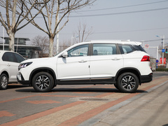 2022款 盛世款 1.5T 自动逐梦版五座