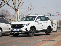 2022款 盛世款 1.5T 自动逐梦版五座
