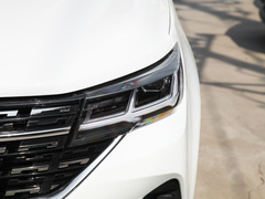 2022款 盛世款 1.5T 自动逐梦版五座