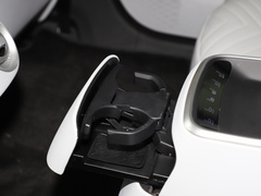 2022款 超长续航双电机奢享版 5座