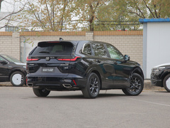2023款 240TURBO 两驱精英版 5座