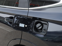 2023款 240TURBO 两驱精英版 5座