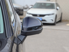 2023款 240TURBO 两驱精英版 5座