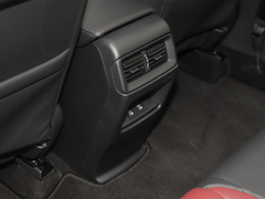 2023款 240TURBO 两驱精英版 5座