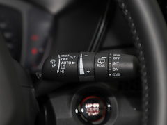 2023款 240TURBO 两驱精英版 5座