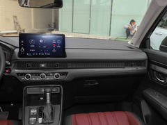 2023款 240TURBO 两驱精英版 5座