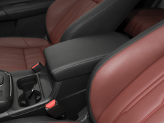 2023款 240TURBO 两驱精英版 5座