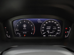 2023款 240TURBO 两驱精英版 5座
