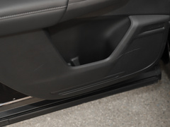 2023款 240TURBO 两驱精英版 5座