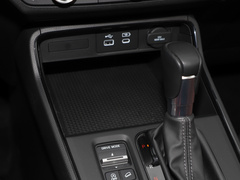 2023款 240TURBO 两驱精英版 5座