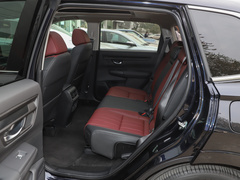 2023款 240TURBO 两驱精英版 5座