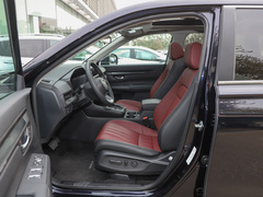 2023款 240TURBO 两驱精英版 5座