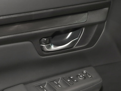 2023款 240TURBO 两驱精英版 5座