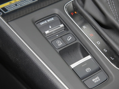 2023款 240TURBO 两驱精英版PRO 7座