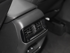 2023款 240TURBO 两驱精英版PRO 7座