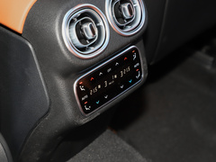 2023款 GLC 300 L 4MATIC 豪华型 5座