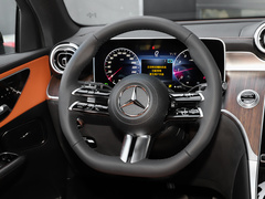 2023款 GLC 300 L 4MATIC 豪华型 5座