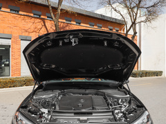 2023款 GLC 300 L 4MATIC 豪华型 5座