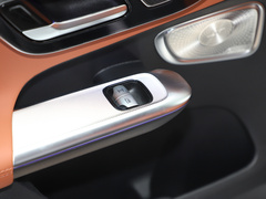 2023款 GLC 300 L 4MATIC 豪华型 5座