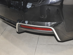 2023款 eDrive 40 L 曜夜套装