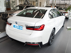 2023款 eDrive 40 L 曜夜套装