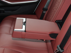 2023款 eDrive 40 L 曜夜套装