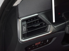 2023款 eDrive 40 L 曜夜套装