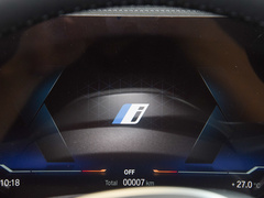 2023款 eDrive 40 L 曜夜套装