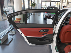 2023款 eDrive 40 L 曜夜套装