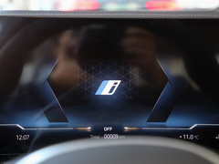 2023款 eDrive 40 L 曜夜套装