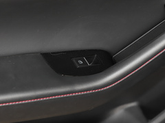 2022款 2.0L 自动质睿黑曜版