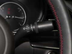 2022款 2.0L 自动质睿黑曜版