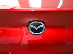2022款 2.0L 自动质雅黑曜版