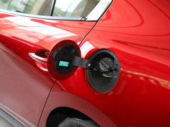 2022款 2.0L 自动质雅黑曜版