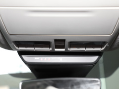2022款 2.0L 自动质雅黑曜版