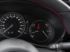 2022款 2.0L 自动质雅黑曜版