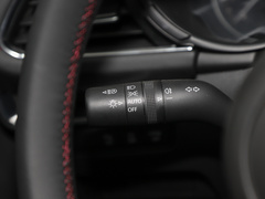 2022款 2.0L 自动质雅黑曜版