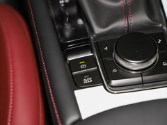 2022款 2.0L 自动质雅黑曜版