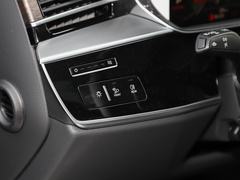 2023款 A8L 55 TFSI quattro 旗舰型