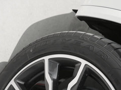 2022款 改款二 xDrive30i 领先型 M曜夜套装