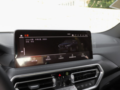 2022款 改款二 xDrive30i 领先型 M曜夜套装