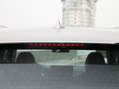 2022款 改款二 xDrive30i 领先型 M曜夜套装