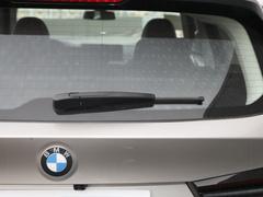 2022款 改款二 xDrive30i 领先型 M曜夜套装