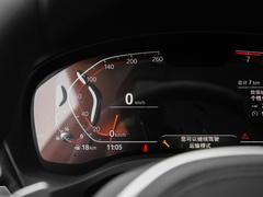 2022款 改款二 xDrive30i 领先型 M曜夜套装
