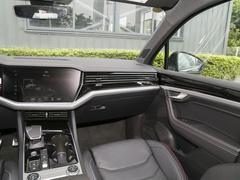 2022款 3.0TSI 锐尊二十周年特别版