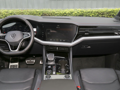 2022款 3.0TSI 锐尊二十周年特别版