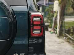2022款 2.0T 十一版七座