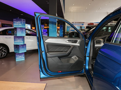 2023款 330TSI 两驱旗舰智慧版