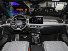 2023款 330TSI 两驱旗舰智慧版