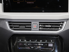 2023款 330TSI 两驱尊贵高能版